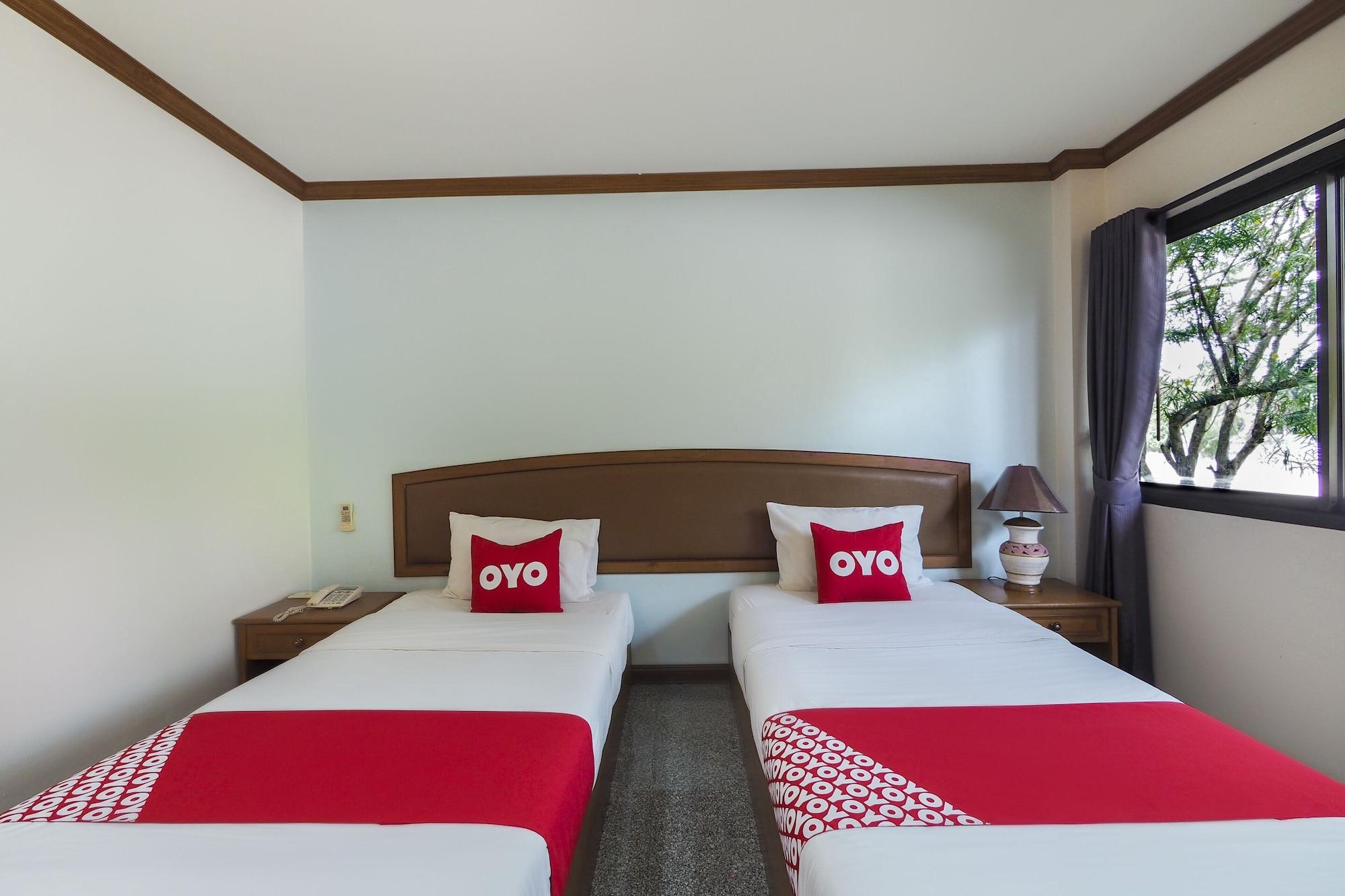Oyo 859 Golden Land Hotel Чианграй Экстерьер фото