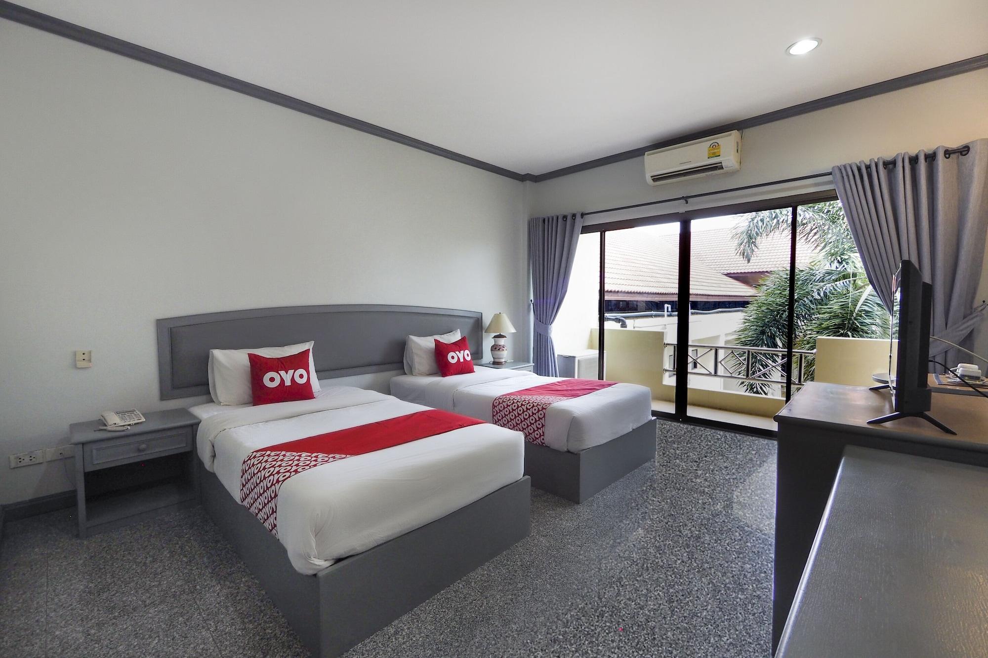 Oyo 859 Golden Land Hotel Чианграй Экстерьер фото