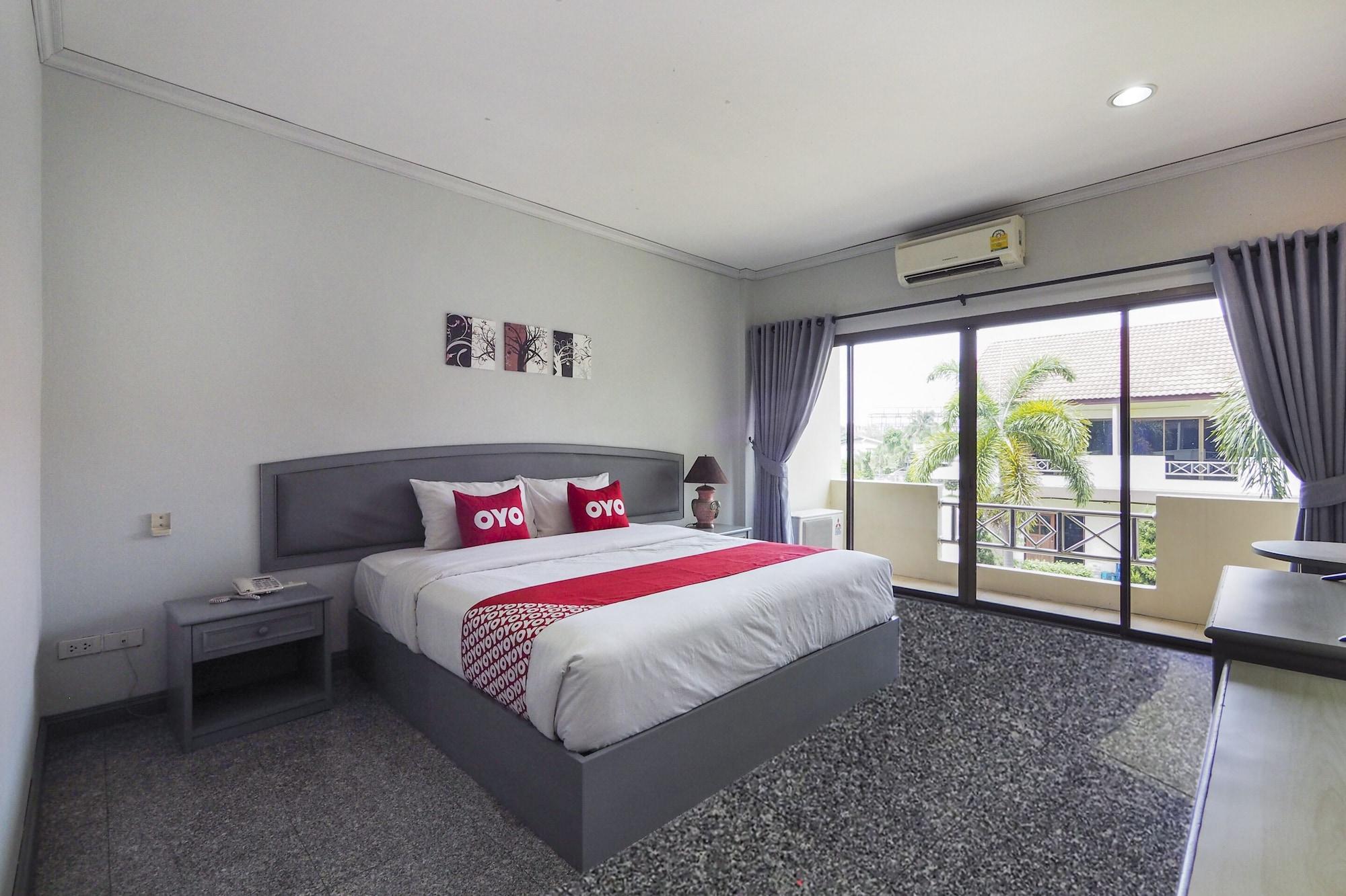 Oyo 859 Golden Land Hotel Чианграй Экстерьер фото