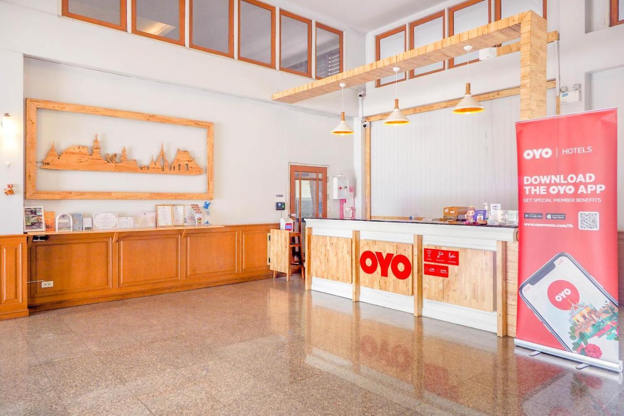 Oyo 859 Golden Land Hotel Чианграй Экстерьер фото